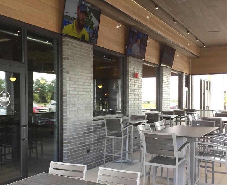Central standard restaurant waukee homefront interior design